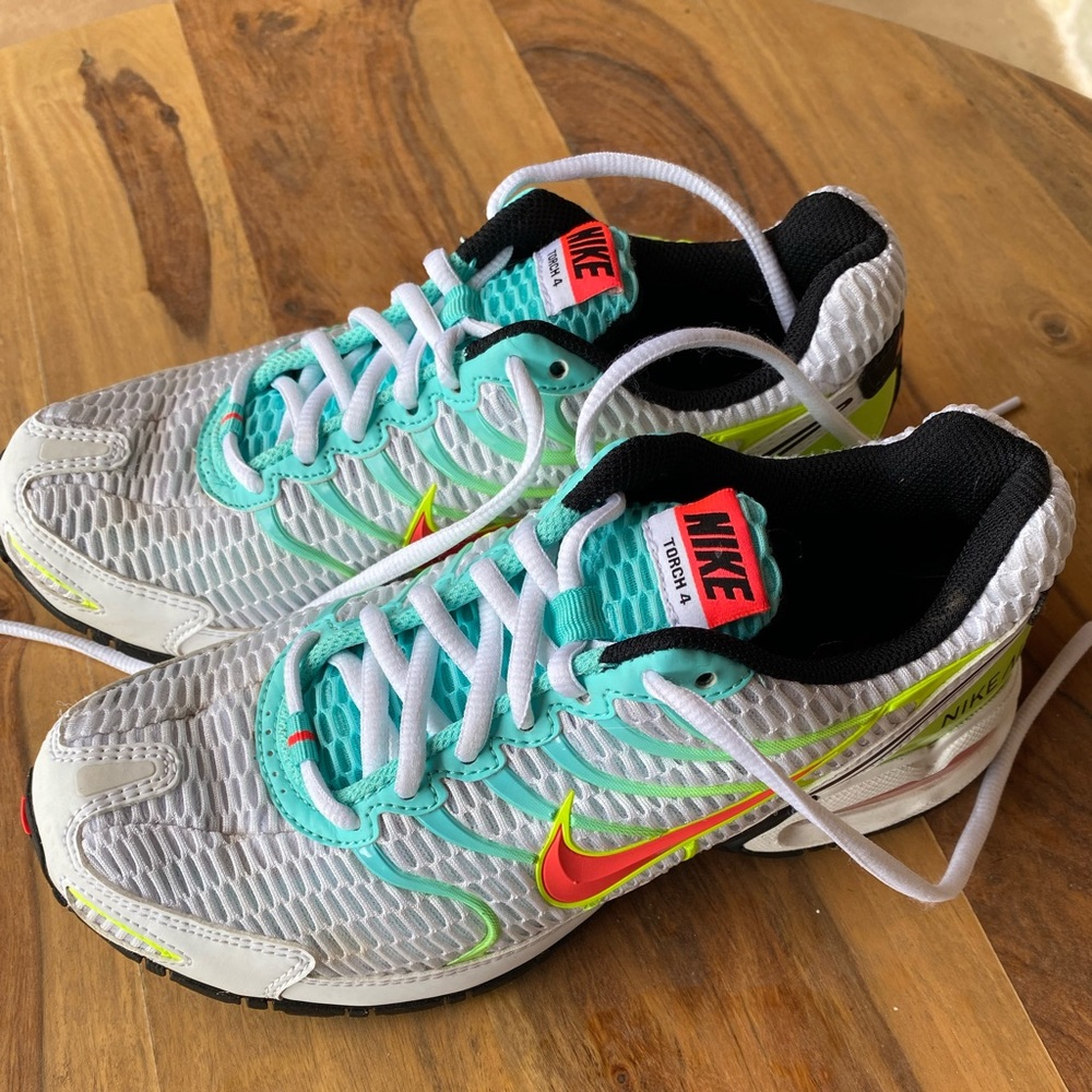 Nike Women’s Air Max Torch 4, size 7.5